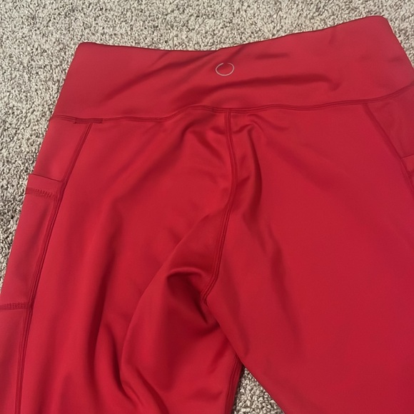 Downtown Motion Workout Capri Leggings Size Large - Picture 5 of 6